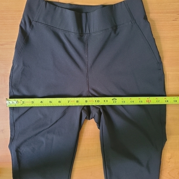 COLUMBIA Omni-Shield Cropped Hiking Pants - Picture 11 of 15